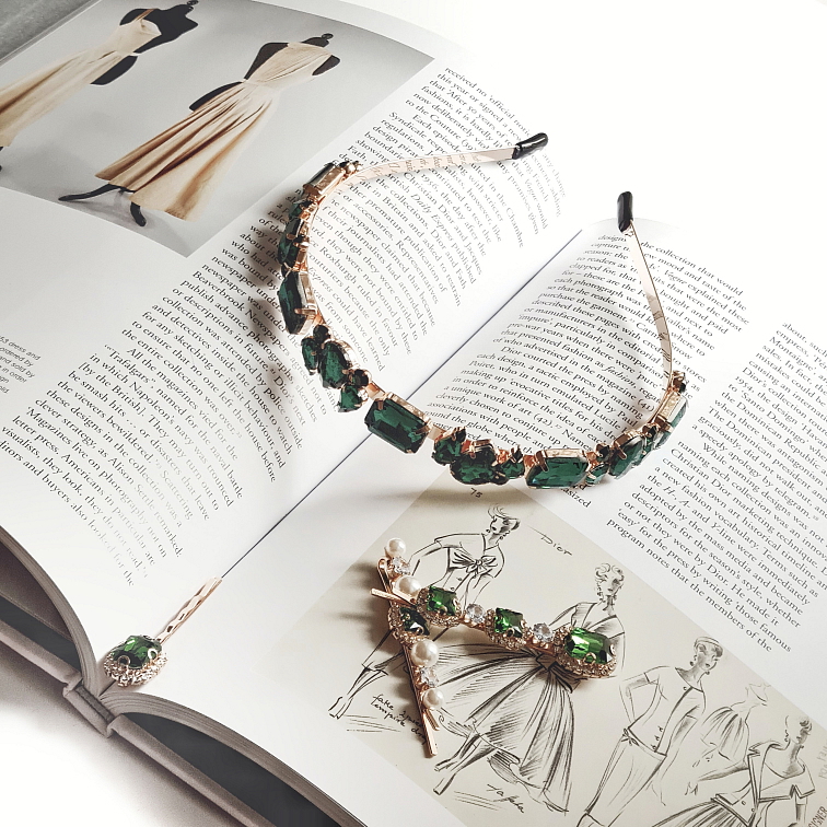 Sada sponek do vlasů s kameny - zelená