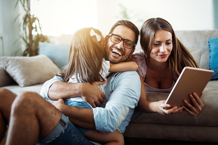 INFINITO OIL výživný vlasový olej na suché vlasy, lesk a hebkost vlasů