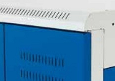 Kovová šatní skříňka 3-dvéřová s lavičkou