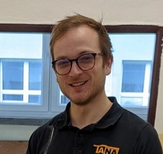 Pylonová školní tabule triptych s křídly