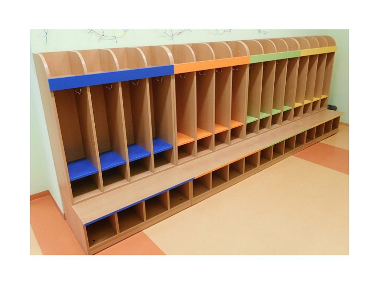 Šatní skříň Standard 4-místná, 119x130x55 cm pro mateřské školy