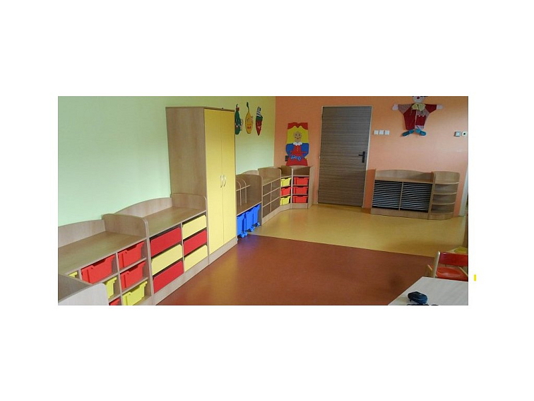 Skříňka pro mateřské školy 104x85x47 cm + 6 zásuvek