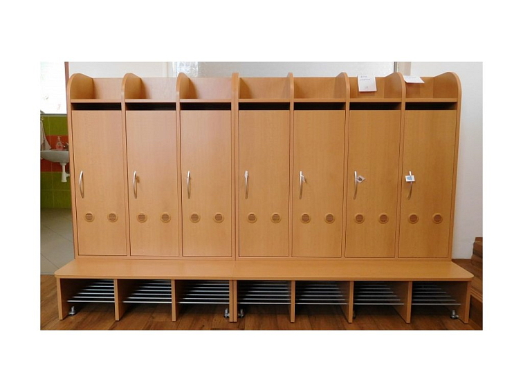 Šatní skříň Profi 4-místná, 119x130x54 cm pro mateřské školy