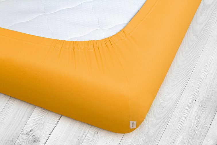Jersey prostěradlo tmavě žluté na výšku matrace do 30 cm