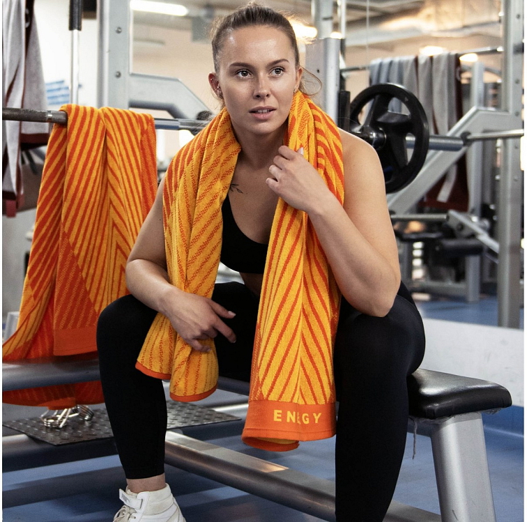 Sportovní ručník a osuška ENERGY - tmavě žlutá