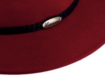 Vínový klobouk fedora plstěný - bordó s koženým pleteným páskem - Fiebig