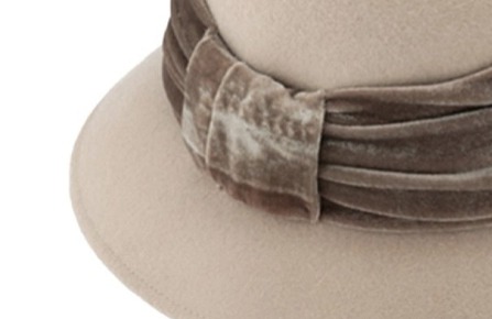 Dámský béžový plstěný klobouček Cloche - Fiebig