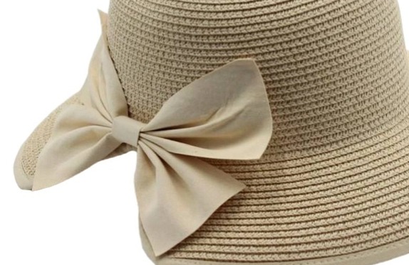 Dámský béžový letní klobouk Cloche - zkrácená krempa vzadu a béžová mašle