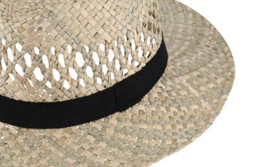 Slaměný klobouk z mořské trávy s černou stuhou - Fedora