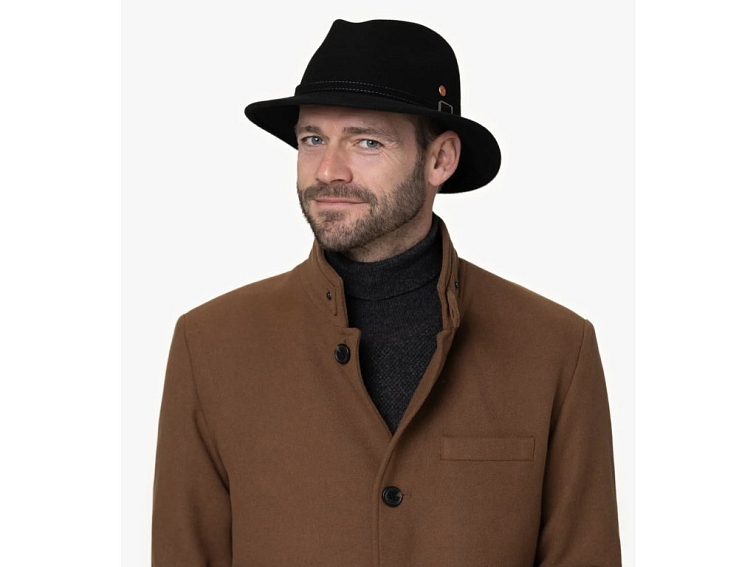 Cestovní nemačkavý voděodolný černý klobouk Mayser - Earflap Dale Traveller (s ušní klapkami)