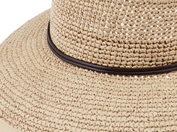 Béžová letní kšiltovka-klobouček - Fiebig 1903 - crochet