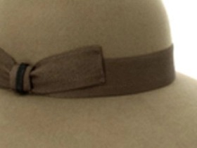 Dámský béžový kašmírový klobouk floppy s širokou krempou - limitovaná kolekce Fléchet