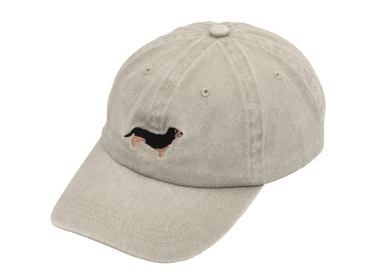 Letni béžová kšiltovka z seprané bavlny s pejskem