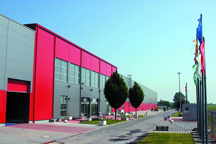 Dive into the future of e-commerce at Reshoper 2024!