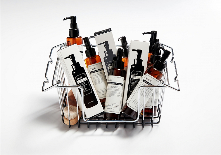 Dear Klairs Gentle Black Deep Cleansing Oil - hydrofilní čistící olej