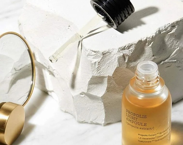 COSRX Propolis light Ampoule - pleťová ampule s protizánětlivým účinkem