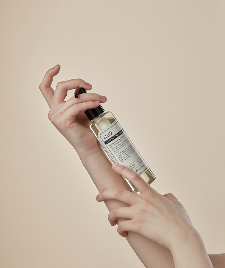 Dear Klairs Gentle Black Fresh Cleansing Oil - jemný čistící olej na pleť