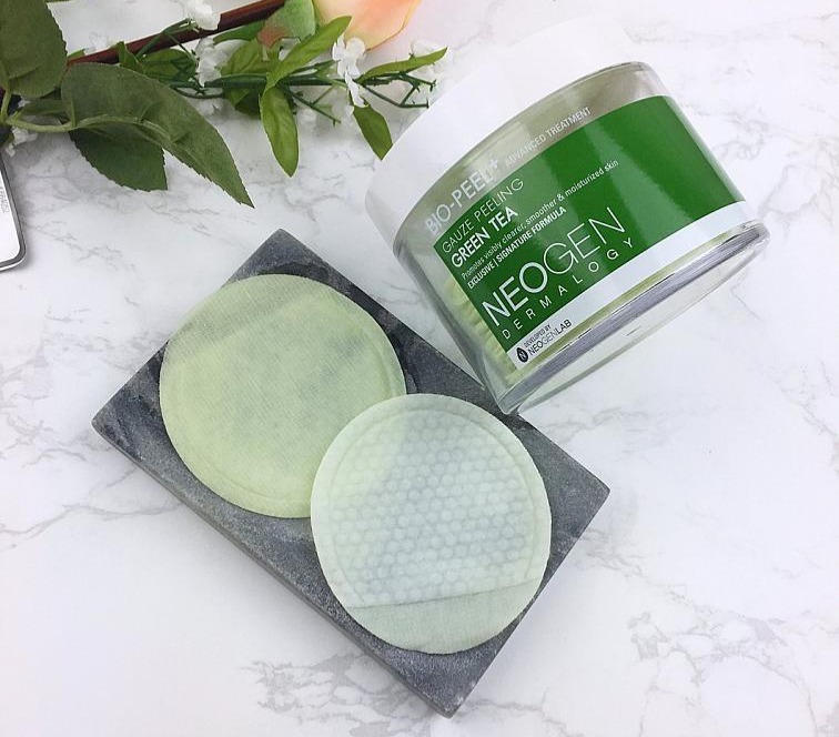 Neogen Dermalogy Bio Peel Gauze Peeling Green Tea - Exfoliační pleťové tamponky se zeleným čajem