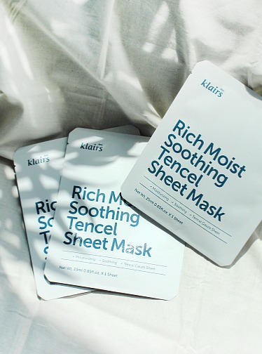 Dear Klairs Rich Moist Soothing Tencel Sheet Mask - hydratační pleťová maska