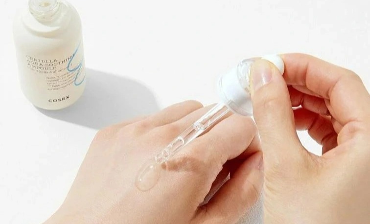 COSRX Centella Aqua Soothing Ampoule - hydratační zklidňující esence s Pupečníkem Asijským