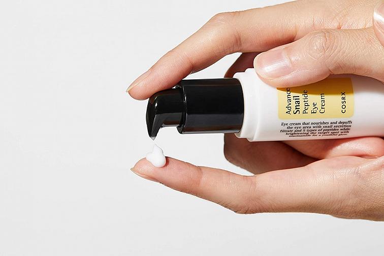 COSRX Advanced Snail Peptide Eye Cream - hydratační a regenerační oční krém s Peptidy