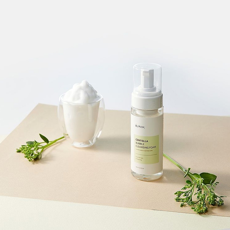 IUNIK Centella Bubble Cleansing Foam - čistící pleťová pěna s Pupečníkem Asijským