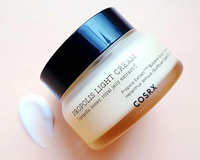 COSRX Propolis light Cream - lehký pleťový krém s Propolisovým extraktem