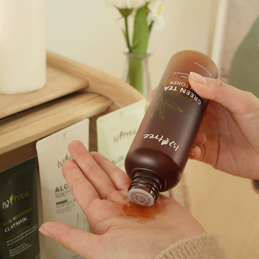 Isntree Green Tea Fresh Toner - osvěžující toner se zeleným čajem