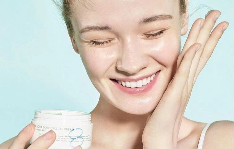 COSRX Green Tea Aqua Soothing Gel Cream - zklidňující a hydratační krém se zeleným čajem