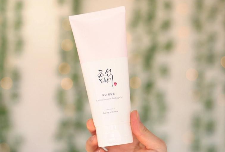 Beauty of Joseon Apricot Blossom peeling gel - jemný peeling s meruňkovým květem