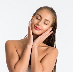 IUNIK Line Moisture Mild Peeling Gel - hydratační peelingový gel s Limetkou