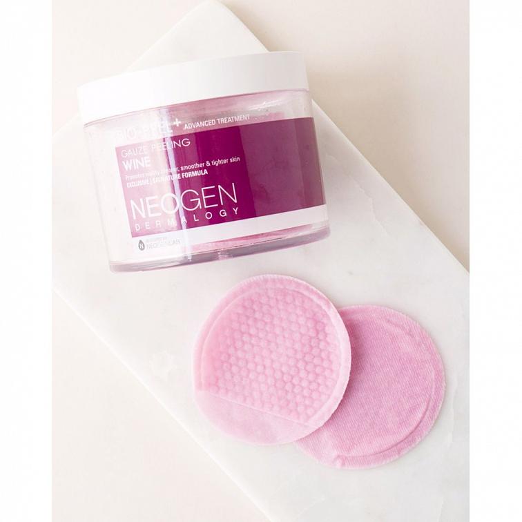 Neogen Dermalogy Bio Peel Gauze Peeling Wine- Exfoliační pleťové tamponky s extraktem z červeného vína
