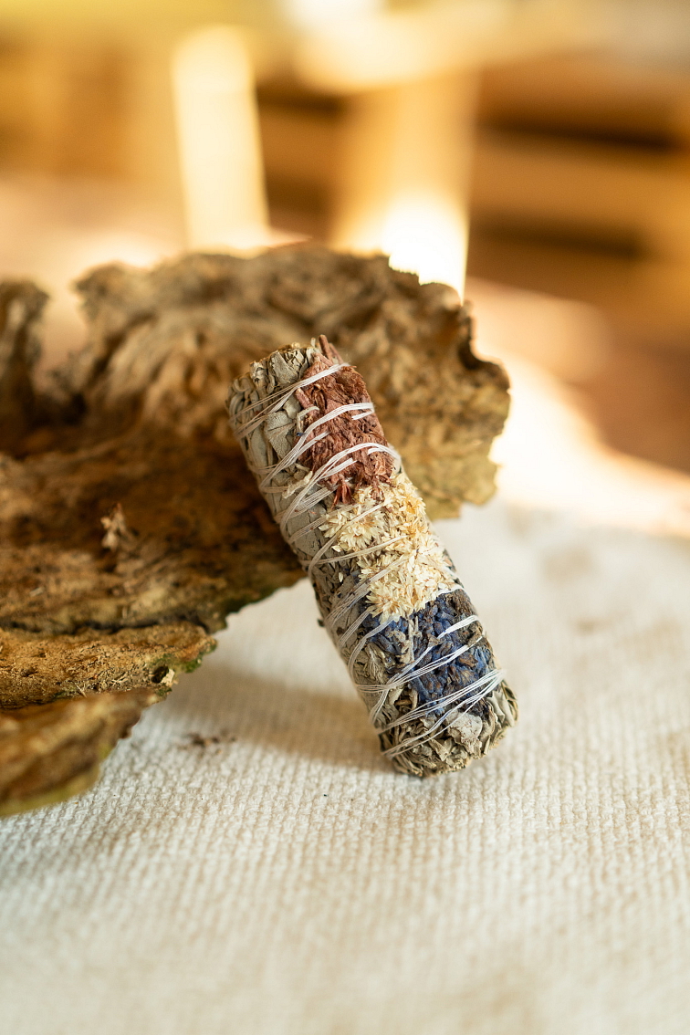 Zväzok z Bielej Šalvie, Ružovej a Modrej Levandule