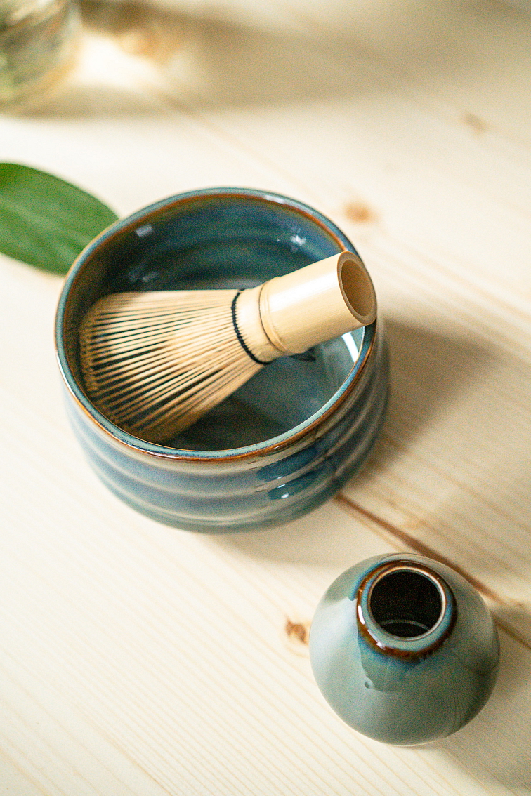 Držiak na metličku Tiruburu