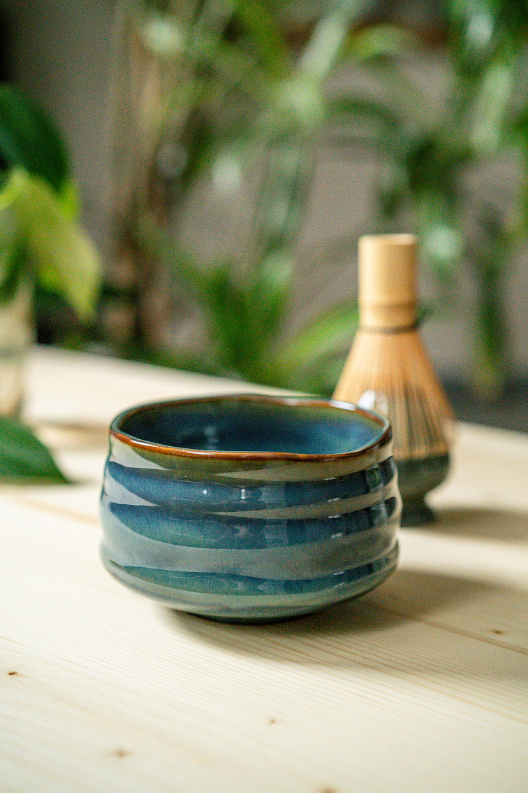 Tradičná japonská miska na matchu Tiruburu