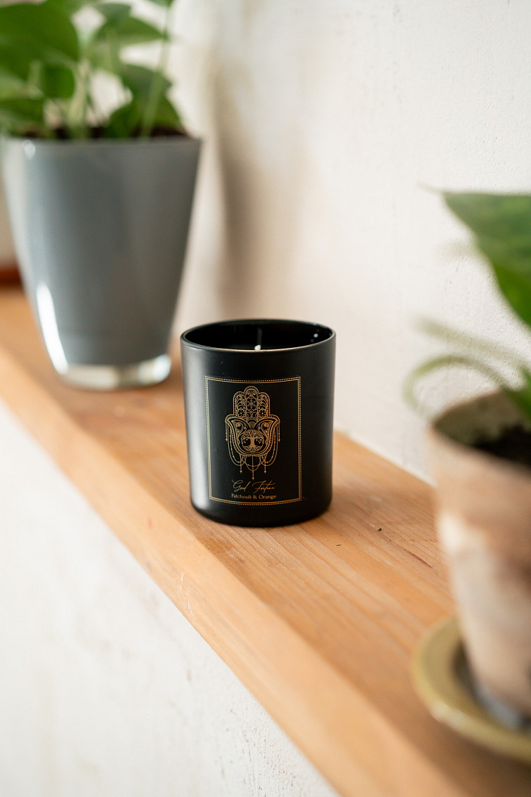 Manifestačná sviečka pre Šťastie s polodrahokammi 200g