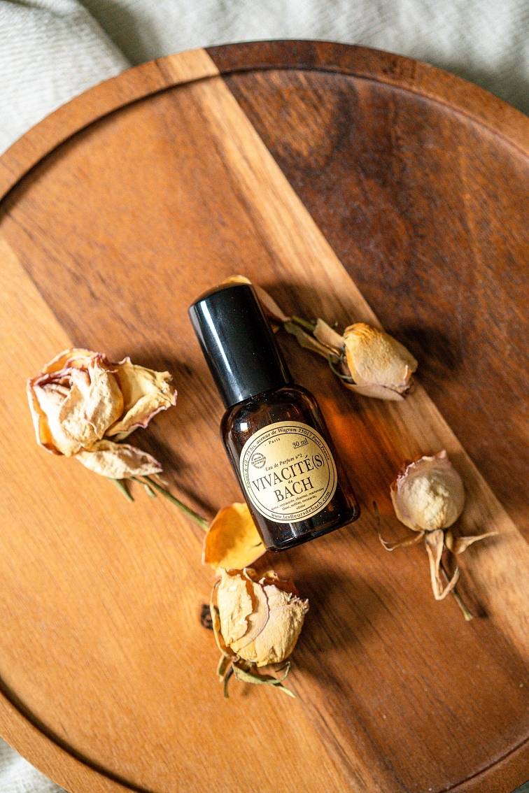 Energizujúci Eau de Parfum s Bachovými kvetovými esenciami