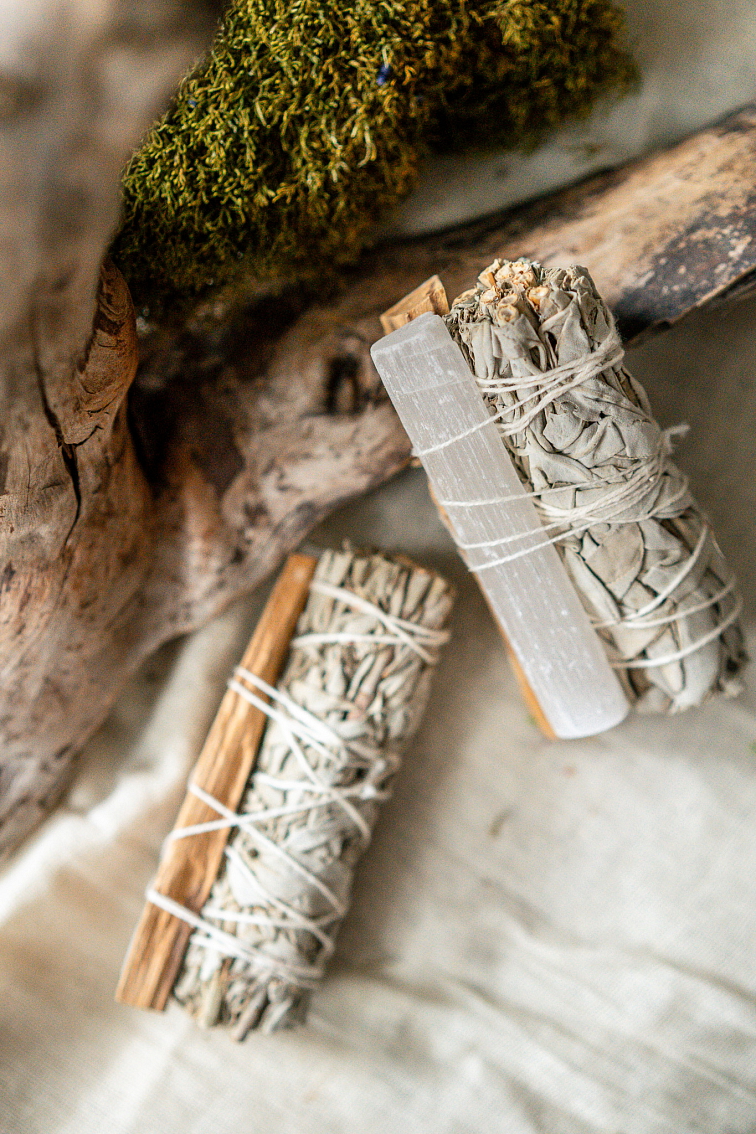 Zväzok Biela Šalvia, Palo Santo a Selenit