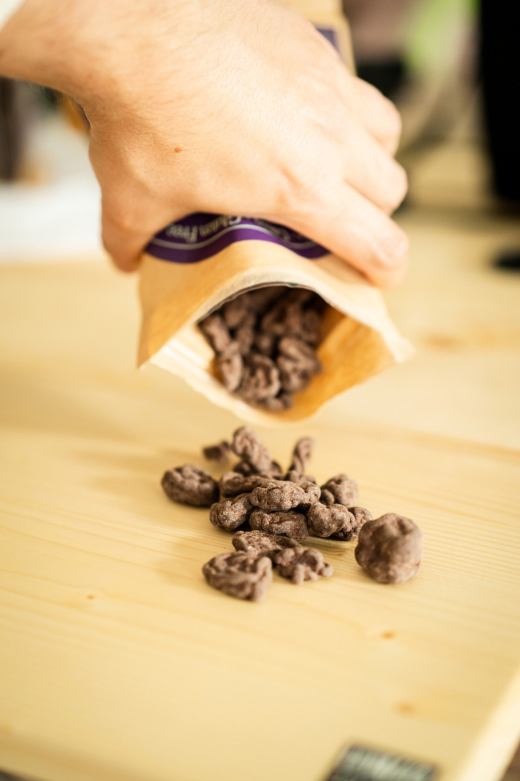 RAW COCOA QUEEN BEANS 200g