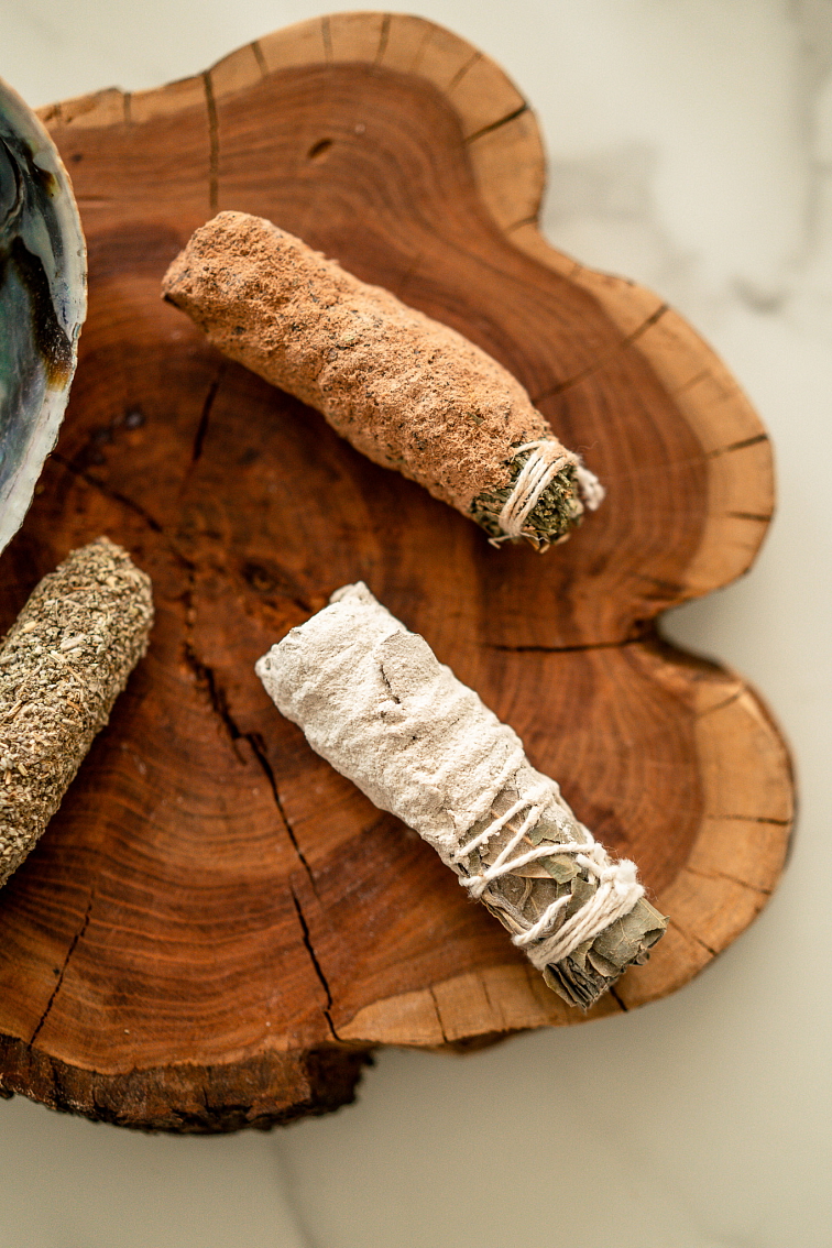 Vydymovadlo Sagrada Madre Sahumitos White Yagra