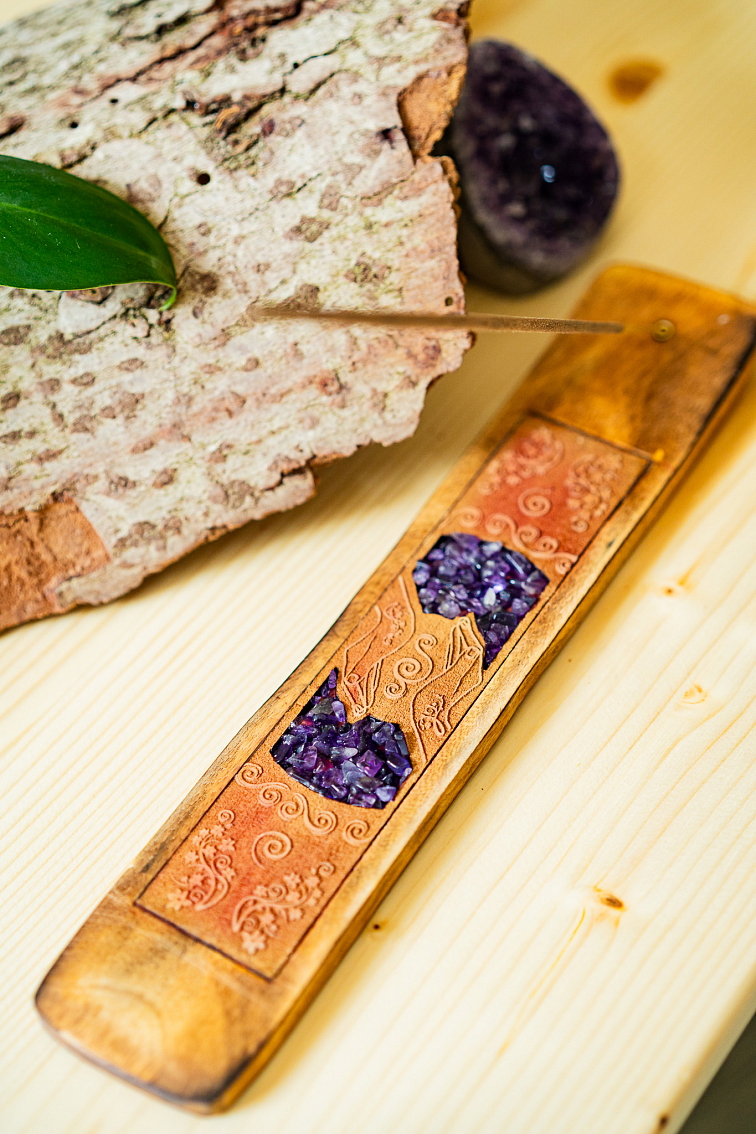 Držiak na vonné tyčinky Healing Hands s ametystom