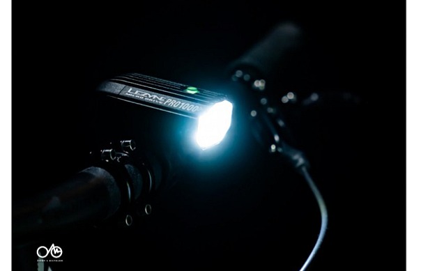 Lezyne MICRO DRIVE PRO 1000+ predné svetlo, dobíjacie