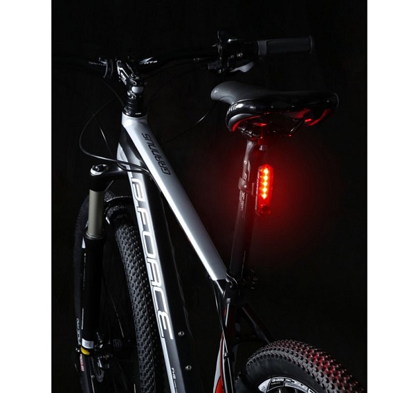 FORCE DOT 12 LM zadná blikačka, dobíjacia