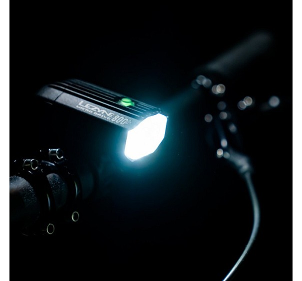 Lezyne MICRO DRIVE 800+ predné svetlo, dobíjacie