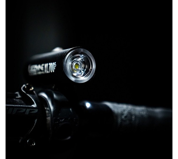 Lezyne CLASSIC DRIVE XL 700+ predné svetlo, dobíjacie