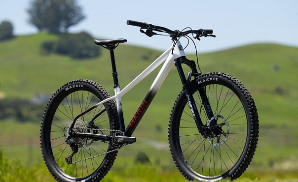 MARIN San Quentin 3 - 29" bicykel, biela/čierna/červená