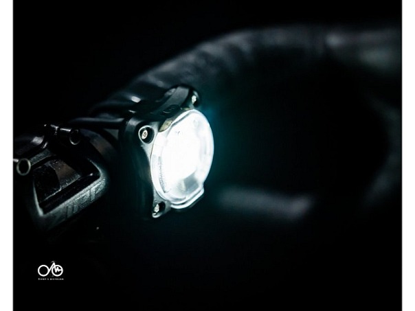 LEZYNE ZECTO DRIVE 250+ predné svetlo