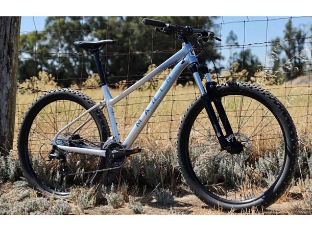 MARIN Wildcat Trail 3 WFG dámsky MTB bicykel, strieborná/modrá