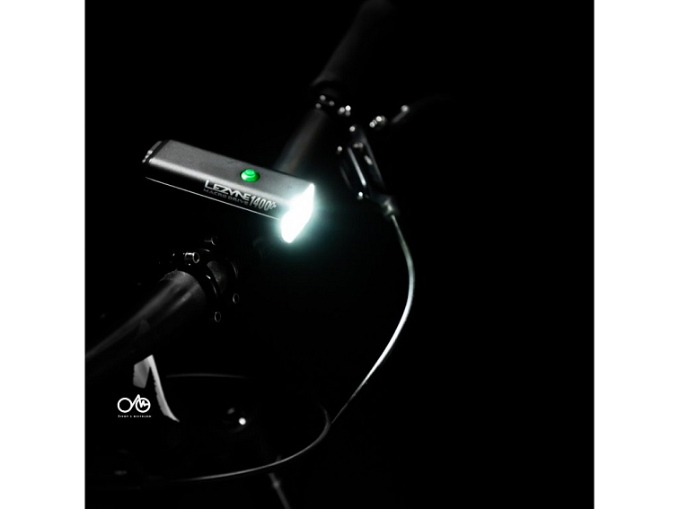 Lezyne MACRO DRIVE 1400+ predné LED svetlo
