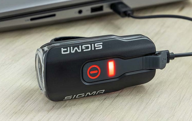 SIGMA AURA 60 USB predné svetlo